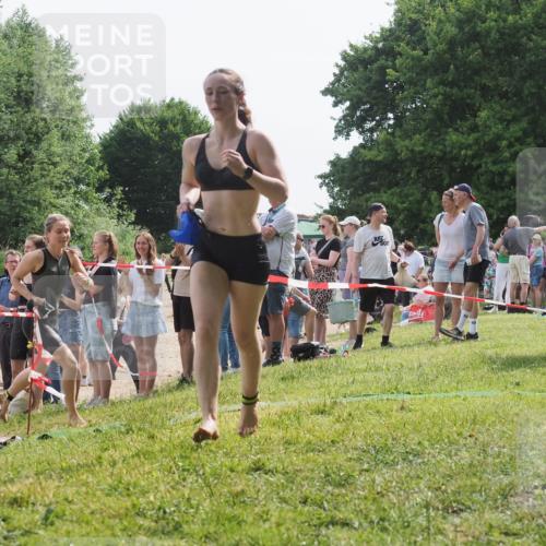 15.06.2025 - 27. Vierlanden-Triathlon KatJ http://msf.ph/oto/8020016 15.06.2025 10:19:48 Schwimmen 503, 539, 578, 603 meine-sportfotos.de