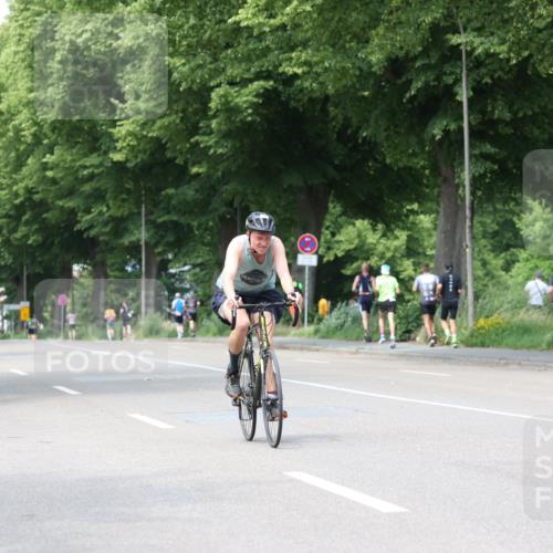 15.06.2025 - 7 Türme Triathlon Yannick Fuchs http://msf.ph/oto/8020029 15.06.2025 13:32:07 Radfahren 579, 1132, 1169 meine-sportfotos.de
