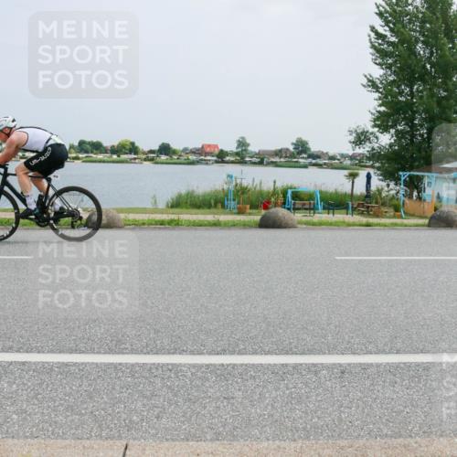 21.06.2025 - 27. Vierlanden-Triathlon H.Heesch http://msf.ph/oto/8020059 15.06.2025 12:04:01 Radfahren 151, 764, 775, 798, 858, 956 meine-sportfotos.de