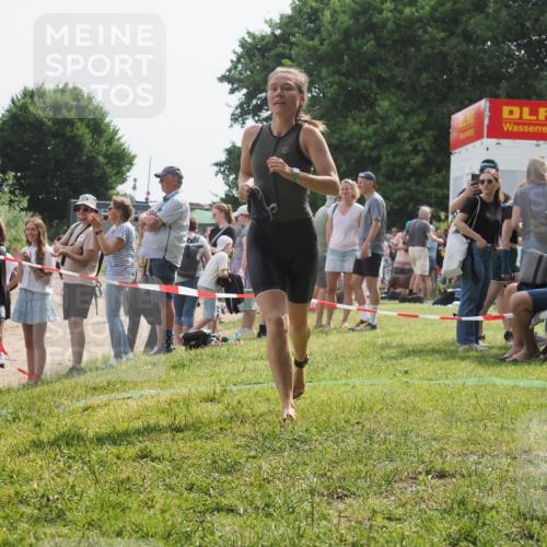 15.06.2025 - 27. Vierlanden-Triathlon KatJ http://msf.ph/oto/8020117 15.06.2025 10:19:50 Schwimmen 500, 503, 539, 569, 578, 603 meine-sportfotos.de