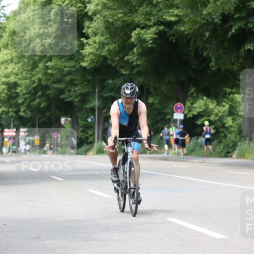 15.06.2025 - 7 Türme Triathlon Yannick Fuchs http://msf.ph/oto/8020142 15.06.2025 13:32:17 Radfahren  meine-sportfotos.de