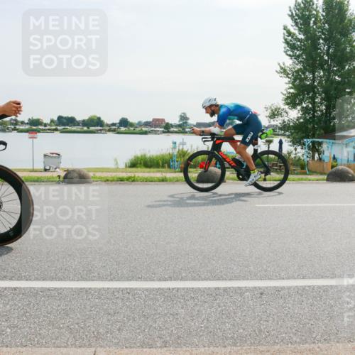 15.06.2025 - 27. Vierlanden-Triathlon H.Heesch http://msf.ph/oto/8020196 15.06.2025 09:44:17 Radfahren 41, 113, 168 meine-sportfotos.de