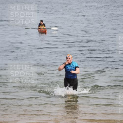 21.06.2025 - 27. Vierlanden-Triathlon MichiJ http://msf.ph/oto/8020202 15.06.2026 10:21:53 Schwimmen 538 meine-sportfotos.de