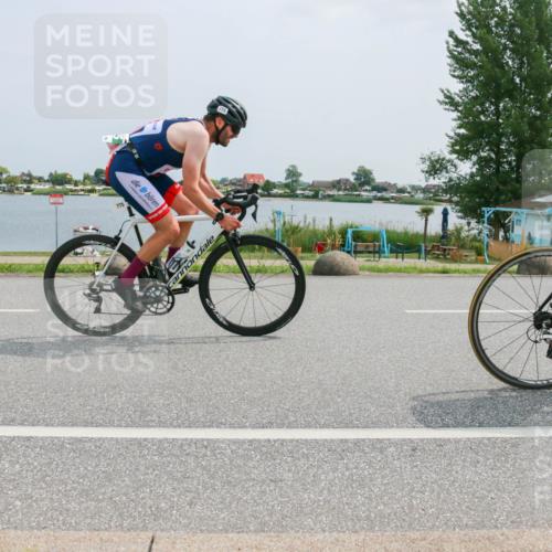 21.06.2025 - 27. Vierlanden-Triathlon H.Heesch http://msf.ph/oto/8020206 15.06.2025 12:04:04 Radfahren 653, 735, 764, 775, 798, 858, 956 meine-sportfotos.de