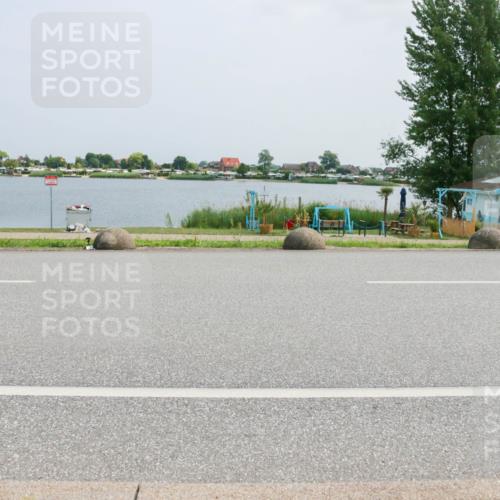 21.06.2025 - 27. Vierlanden-Triathlon H.Heesch http://msf.ph/oto/8020246 15.06.2025 12:04:04 Radfahren 653, 735, 764, 775, 798, 858, 956 meine-sportfotos.de