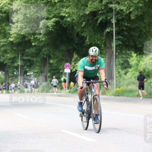 15.06.2025 - 7 Türme Triathlon Yannick Fuchs http://msf.ph/oto/8020256 15.06.2025 13:32:32 Radfahren 367, 515, 727 meine-sportfotos.de