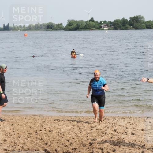 21.06.2025 - 27. Vierlanden-Triathlon MichiJ http://msf.ph/oto/8020348 15.06.2026 10:21:57 Schwimmen 538 meine-sportfotos.de