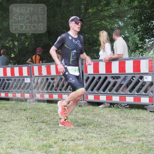 21.06.2025 - 27. Vierlanden-Triathlon KatJ http://msf.ph/oto/8020530 15.06.2025 13:20:12 Ziel 741, 803, 840 meine-sportfotos.de