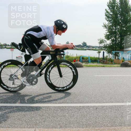 15.06.2025 - 27. Vierlanden-Triathlon H.Heesch http://msf.ph/oto/8020612 15.06.2025 09:48:16 Radfahren 6, 60, 64, 246 meine-sportfotos.de