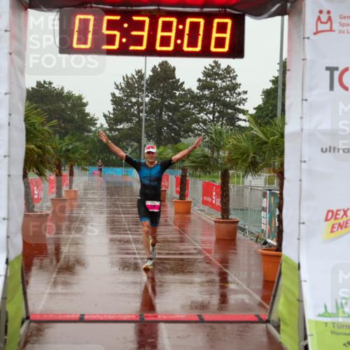 15.06.2025 - 7 Türme Triathlon Michael Strokosch http://msf.ph/oto/8020614 15.06.2025 15:38:08 Ziel 218 meine-sportfotos.de