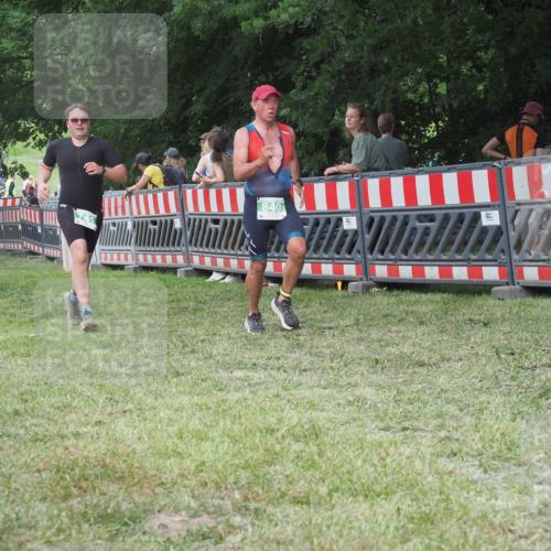 21.06.2025 - 27. Vierlanden-Triathlon KatJ http://msf.ph/oto/8020630 15.06.2025 13:20:21 Ziel 641, 678, 688, 694, 709, 741, 840 meine-sportfotos.de