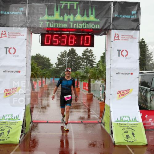 15.06.2025 - 7 Türme Triathlon Michael Strokosch http://msf.ph/oto/8020666 15.06.2025 15:38:10 Ziel 218 meine-sportfotos.de