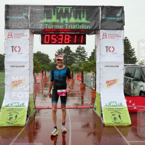 15.06.2025 - 7 Türme Triathlon Michael Strokosch http://msf.ph/oto/8020735 15.06.2025 15:38:11 Ziel 218 meine-sportfotos.de