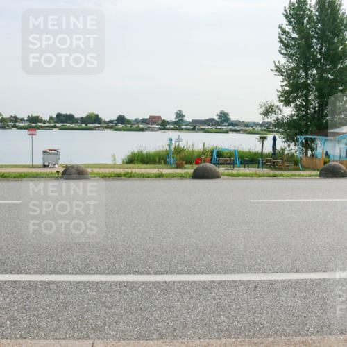 15.06.2025 - 27. Vierlanden-Triathlon H.Heesch http://msf.ph/oto/8020740 15.06.2025 09:49:18 Radfahren 151, 220, 221 meine-sportfotos.de