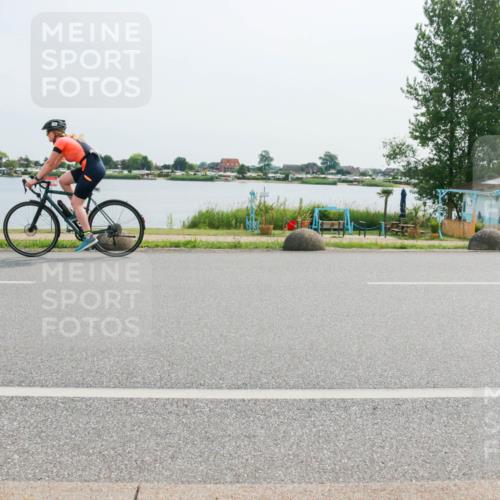 15.06.2025 - 27. Vierlanden-Triathlon H.Heesch http://msf.ph/oto/8020747 15.06.2025 10:26:58 Radfahren 479, 537, 557, 562, 575, 588 meine-sportfotos.de