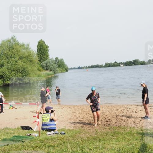 21.06.2025 - 27. Vierlanden-Triathlon MichiJ http://msf.ph/oto/8020750 15.06.2026 10:23:16 Schwimmen 531 meine-sportfotos.de