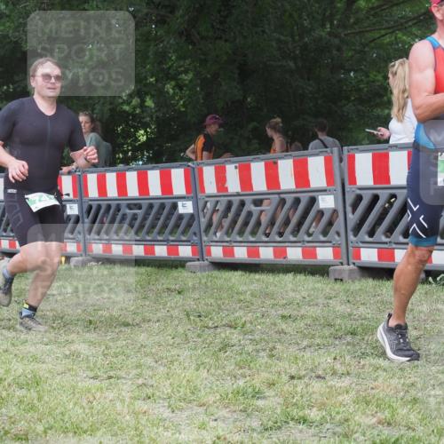 21.06.2025 - 27. Vierlanden-Triathlon KatJ http://msf.ph/oto/8020764 15.06.2025 13:20:22 Ziel 641, 678, 688, 694, 709, 741, 840 meine-sportfotos.de