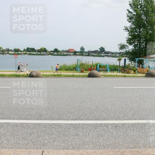 21.06.2025 - 27. Vierlanden-Triathlon H.Heesch http://msf.ph/oto/8020880 15.06.2025 12:04:25 Radfahren 792, 804, 901, 904, 954 meine-sportfotos.de