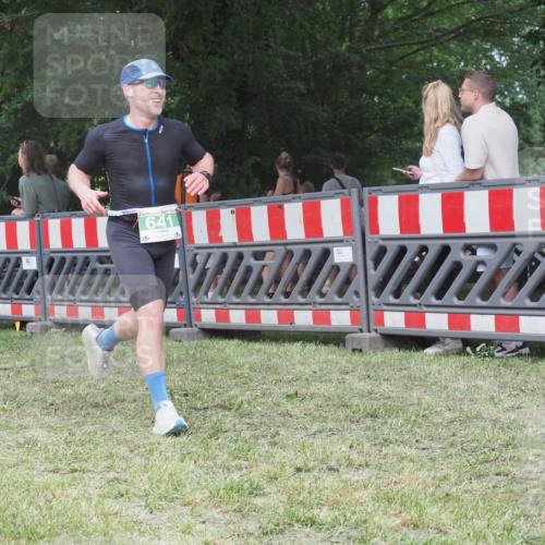 21.06.2025 - 27. Vierlanden-Triathlon KatJ http://msf.ph/oto/8020914 15.06.2025 13:20:24 Ziel 641, 678, 688, 694, 709, 741 meine-sportfotos.de