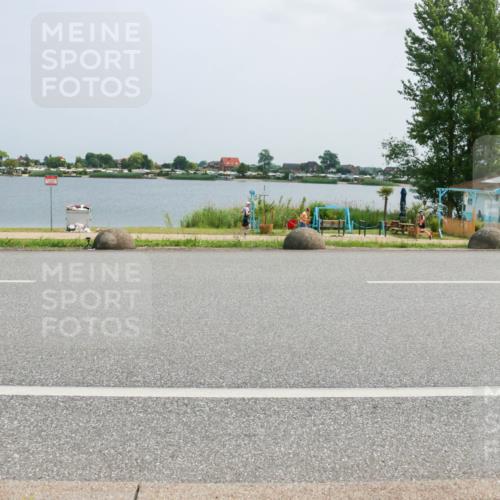 21.06.2025 - 27. Vierlanden-Triathlon H.Heesch http://msf.ph/oto/8020939 15.06.2025 12:04:28 Radfahren 725, 833, 901, 904, 954 meine-sportfotos.de