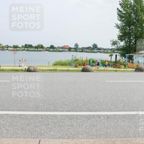 21.06.2025 - 27. Vierlanden-Triathlon H.Heesch http://msf.ph/oto/8021039 15.06.2025 12:04:29 Radfahren 725, 833, 904 meine-sportfotos.de