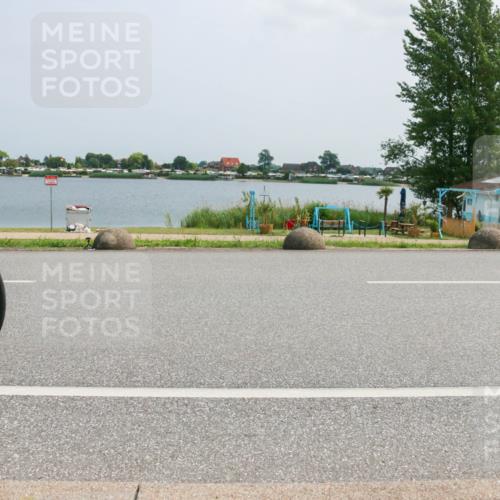 21.06.2025 - 27. Vierlanden-Triathlon H.Heesch http://msf.ph/oto/8021139 15.06.2025 12:04:39 Radfahren 237, 826 meine-sportfotos.de