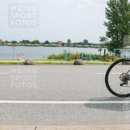 21.06.2025 - 27. Vierlanden-Triathlon H.Heesch http://msf.ph/oto/8021170 15.06.2025 12:04:39 Radfahren 237, 826 meine-sportfotos.de
