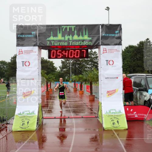 15.06.2025 - 7 Türme Triathlon Michael Strokosch http://msf.ph/oto/8021204 15.06.2025 15:40:07 Ziel 271 meine-sportfotos.de