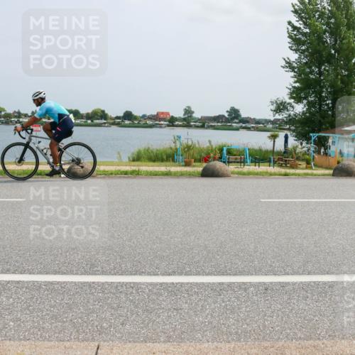 21.06.2025 - 27. Vierlanden-Triathlon H.Heesch http://msf.ph/oto/8021354 15.06.2025 12:04:53 Radfahren 252, 699 meine-sportfotos.de