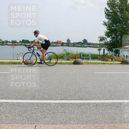 21.06.2025 - 27. Vierlanden-Triathlon H.Heesch http://msf.ph/oto/8021394 15.06.2025 12:04:56 Radfahren 673, 699 meine-sportfotos.de