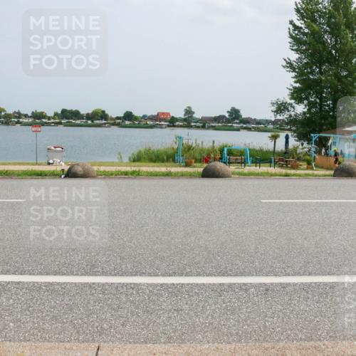 21.06.2025 - 27. Vierlanden-Triathlon H.Heesch http://msf.ph/oto/8021421 15.06.2025 12:04:57 Radfahren 673, 699 meine-sportfotos.de