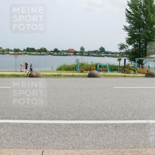 21.06.2025 - 27. Vierlanden-Triathlon H.Heesch http://msf.ph/oto/8021507 15.06.2025 12:05:04 Radfahren 915 meine-sportfotos.de