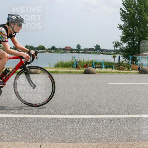 21.06.2025 - 27. Vierlanden-Triathlon H.Heesch http://msf.ph/oto/8021594 15.06.2025 12:05:15 Radfahren 671, 898, 927, 978 meine-sportfotos.de