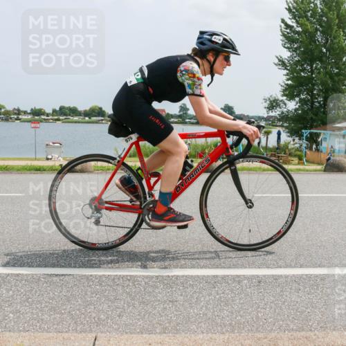 21.06.2025 - 27. Vierlanden-Triathlon H.Heesch http://msf.ph/oto/8021610 15.06.2025 12:05:15 Radfahren 671, 898, 927, 978 meine-sportfotos.de