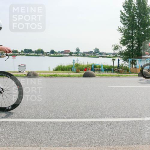 15.06.2025 - 27. Vierlanden-Triathlon H.Heesch http://msf.ph/oto/8021612 15.06.2025 09:53:00 Radfahren 61, 88 meine-sportfotos.de