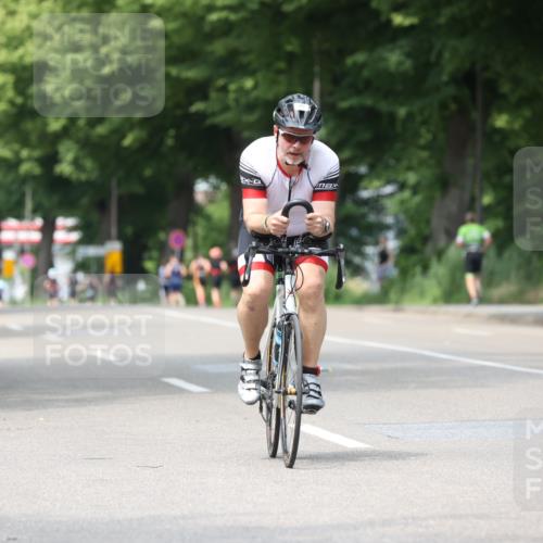 15.06.2025 - 7 Türme Triathlon Yannick Fuchs http://msf.ph/oto/8021621 15.06.2025 13:33:36 Radfahren 512, 534, 889 meine-sportfotos.de