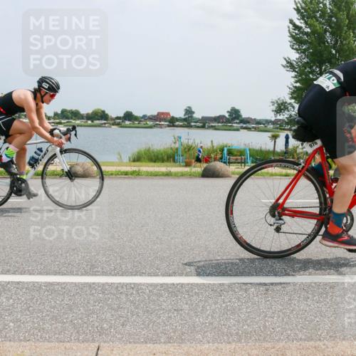 21.06.2025 - 27. Vierlanden-Triathlon H.Heesch http://msf.ph/oto/8021624 15.06.2025 12:05:15 Radfahren 671, 898, 927, 978 meine-sportfotos.de