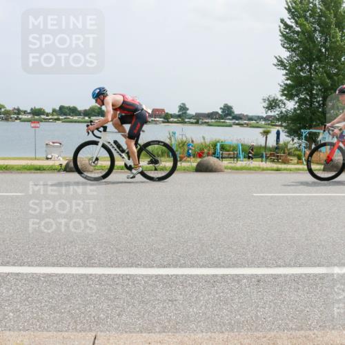 21.06.2025 - 27. Vierlanden-Triathlon H.Heesch http://msf.ph/oto/8021741 15.06.2025 12:05:29 Radfahren 931, 957, 989, 990, 991, 992, 993 meine-sportfotos.de