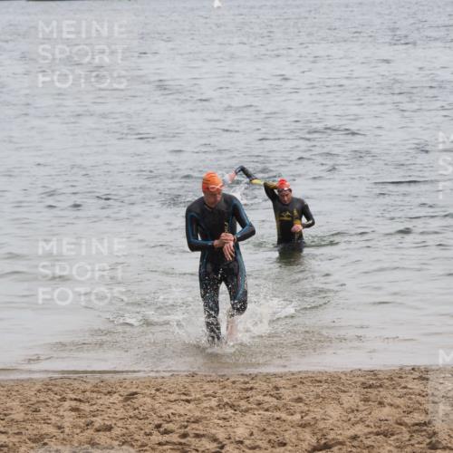 21.06.2025 - 27. Vierlanden-Triathlon MichiJ http://msf.ph/oto/8021808 15.06.2026 10:52:09 Schwimmen 693 meine-sportfotos.de