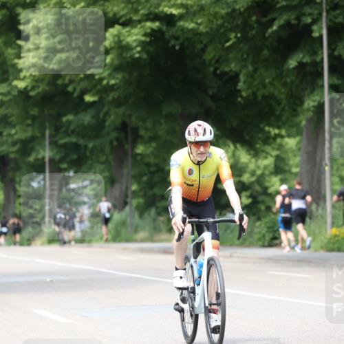 15.06.2025 - 7 Türme Triathlon Yannick Fuchs http://msf.ph/oto/8022078 15.06.2025 13:34:00 Radfahren 376, 853, 926, 1142, 1180 meine-sportfotos.de