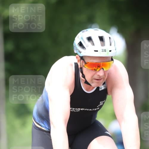 15.06.2025 - 7 Türme Triathlon Yannick Fuchs http://msf.ph/oto/8022135 15.06.2025 13:34:03 Radfahren 376, 926, 1180 meine-sportfotos.de