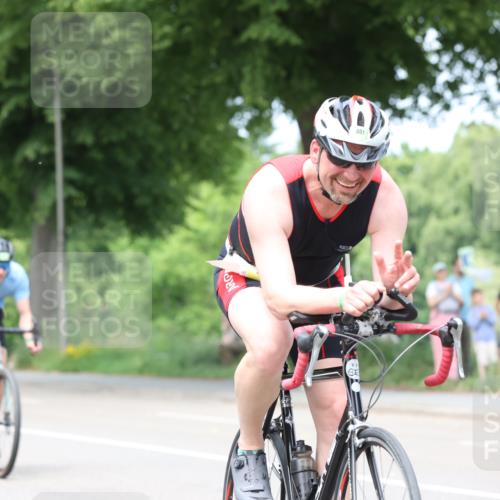 15.06.2025 - 7 Türme Triathlon Yannick Fuchs http://msf.ph/oto/8022183 15.06.2025 13:34:14 Radfahren 531, 801, 942 meine-sportfotos.de