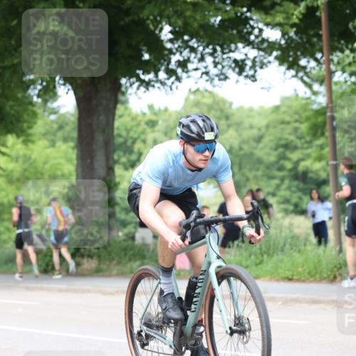 15.06.2025 - 7 Türme Triathlon Yannick Fuchs http://msf.ph/oto/8022190 15.06.2025 13:34:15 Radfahren 531, 801, 942 meine-sportfotos.de