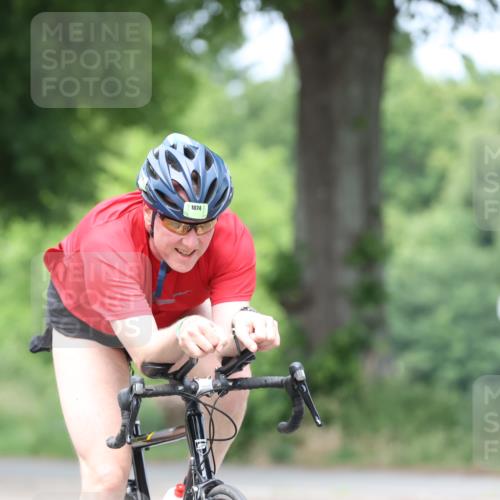 15.06.2025 - 7 Türme Triathlon Yannick Fuchs http://msf.ph/oto/8022267 15.06.2025 13:34:30 Radfahren 196, 910, 1074 meine-sportfotos.de