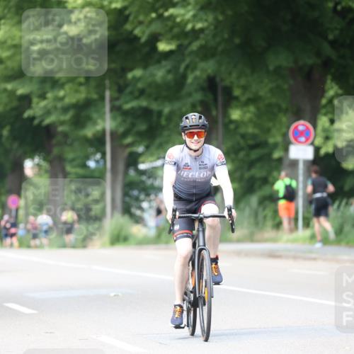 15.06.2025 - 7 Türme Triathlon Yannick Fuchs http://msf.ph/oto/8022292 15.06.2025 13:34:31 Radfahren 196, 910, 1074 meine-sportfotos.de