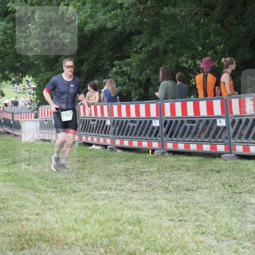 21.06.2025 - 27. Vierlanden-Triathlon KatJ http://msf.ph/oto/8022354 15.06.2025 13:21:48 Ziel 746, 859 meine-sportfotos.de