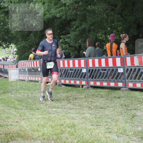 21.06.2025 - 27. Vierlanden-Triathlon KatJ http://msf.ph/oto/8022377 15.06.2025 13:21:49 Ziel 746, 859 meine-sportfotos.de