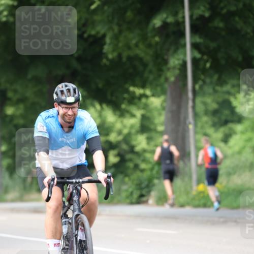15.06.2025 - 7 Türme Triathlon Yannick Fuchs http://msf.ph/oto/8022411 15.06.2025 13:34:38 Radfahren  meine-sportfotos.de