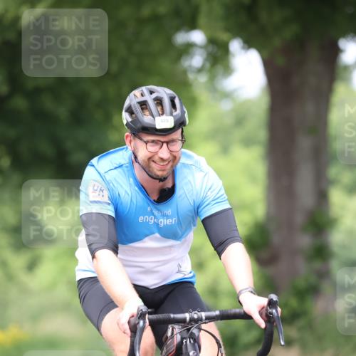 15.06.2025 - 7 Türme Triathlon Yannick Fuchs http://msf.ph/oto/8022417 15.06.2025 13:34:39 Radfahren  meine-sportfotos.de