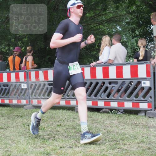 21.06.2025 - 27. Vierlanden-Triathlon KatJ http://msf.ph/oto/8022485 15.06.2025 13:21:55 Ziel 152, 746 meine-sportfotos.de